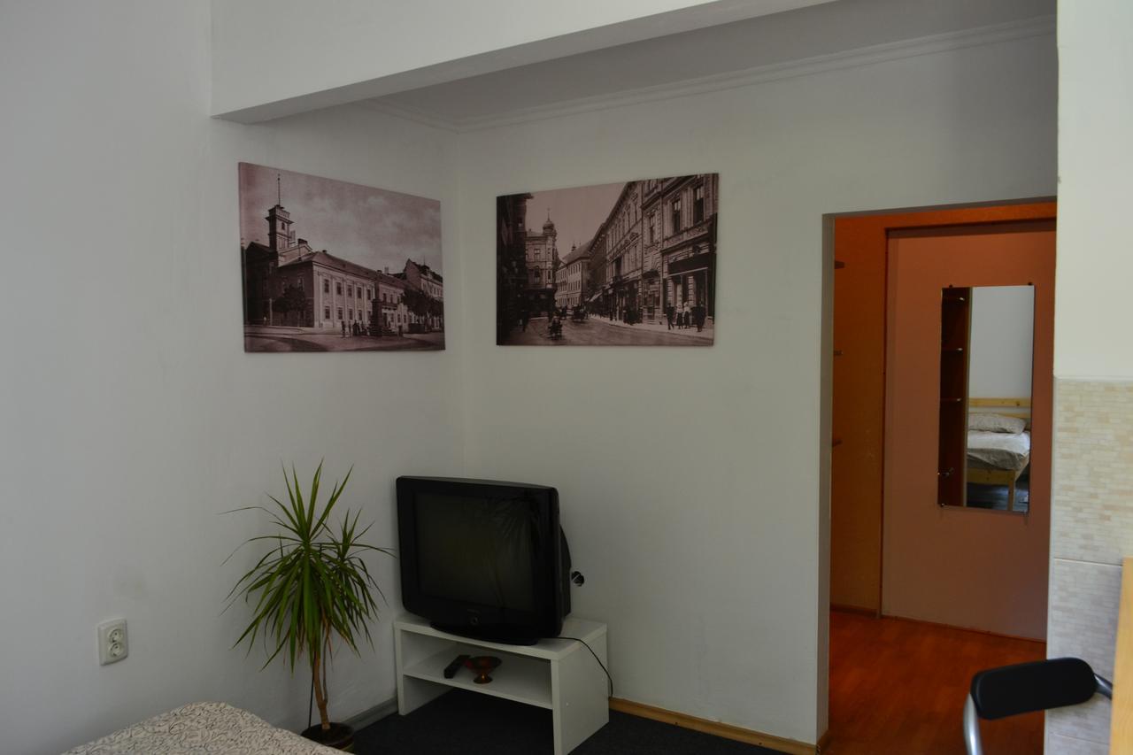 Art Apartment Ternopil Ngoại thất bức ảnh